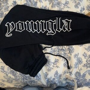 Young La sweatpants